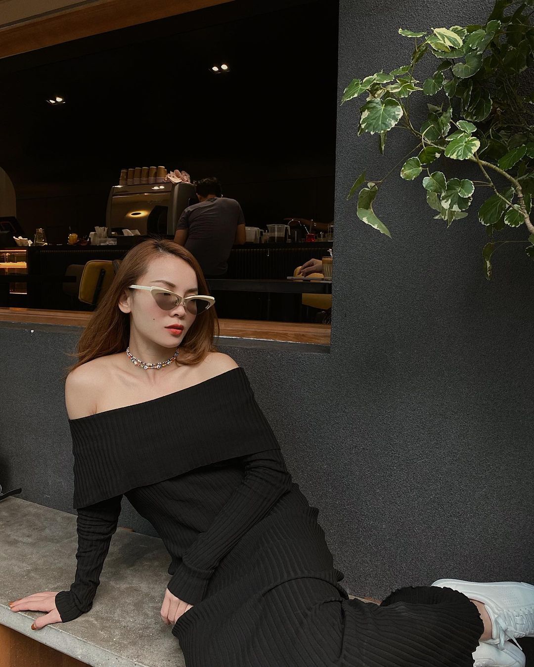 Instagram look của sao Việt tuần qua: Chi Pu - Châu Bùi diện bikini rất “chiến”, Lan Ngọc - Tiểu Vy đọ sắc với váy đen - Ảnh 6. Instagram look của sao Việt tuần qua: Chi Pu - Châu Bùi diện bikini rất “chiến”, Lan Ngọc - Tiểu Vy đọ sắc với váy đen - Ảnh 6.
