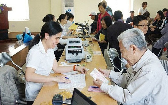 Từ 1/1/2021 bắt đầu tăng tuổi nghỉ hưu với người lao động - Ảnh 1.