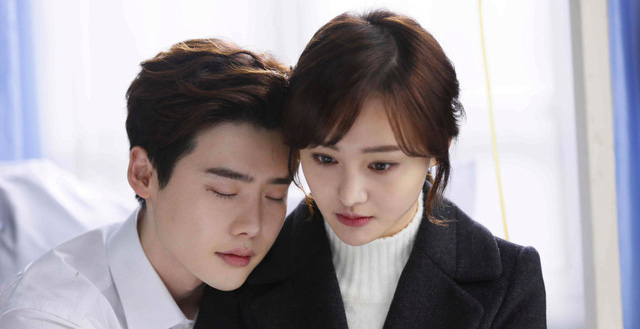 Thoát lời nguyền đắp chiếu, phim của Lee Jong Suk - Trịnh Sảng cuối cùng cũng chốt ngày lên sóng? - Ảnh 2.