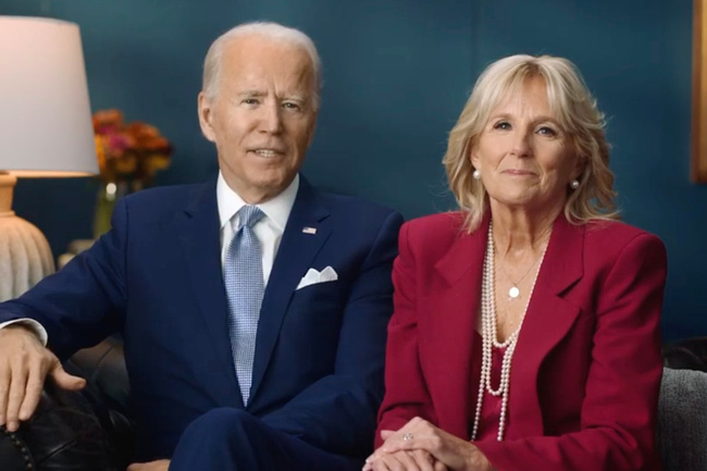 Tổng thống Donald Trump cùng ông Joe Biden đón Lễ Tạ ơn khác biệt: Người lộ diện lẻ loi, người hạnh phúc bên gia đình - Ảnh 6.