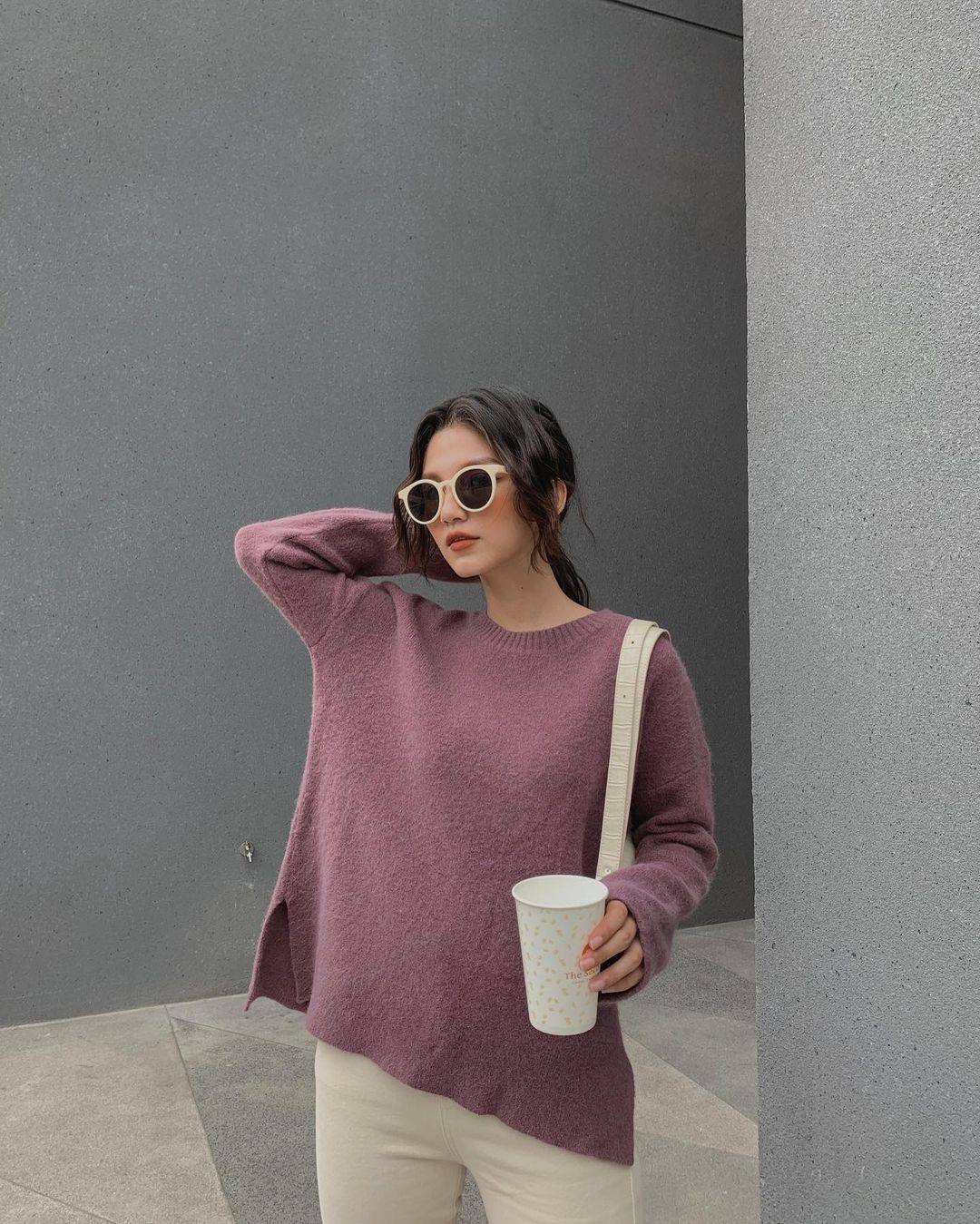 Loạt áo len vẫn đang giảm giá, sắm ngay một chiếc mặc mùa đông là chuẩn - Ảnh 13. Loạt áo len vẫn đang giảm giá, sắm ngay một chiếc mặc mùa đông là chuẩn - Ảnh 13.