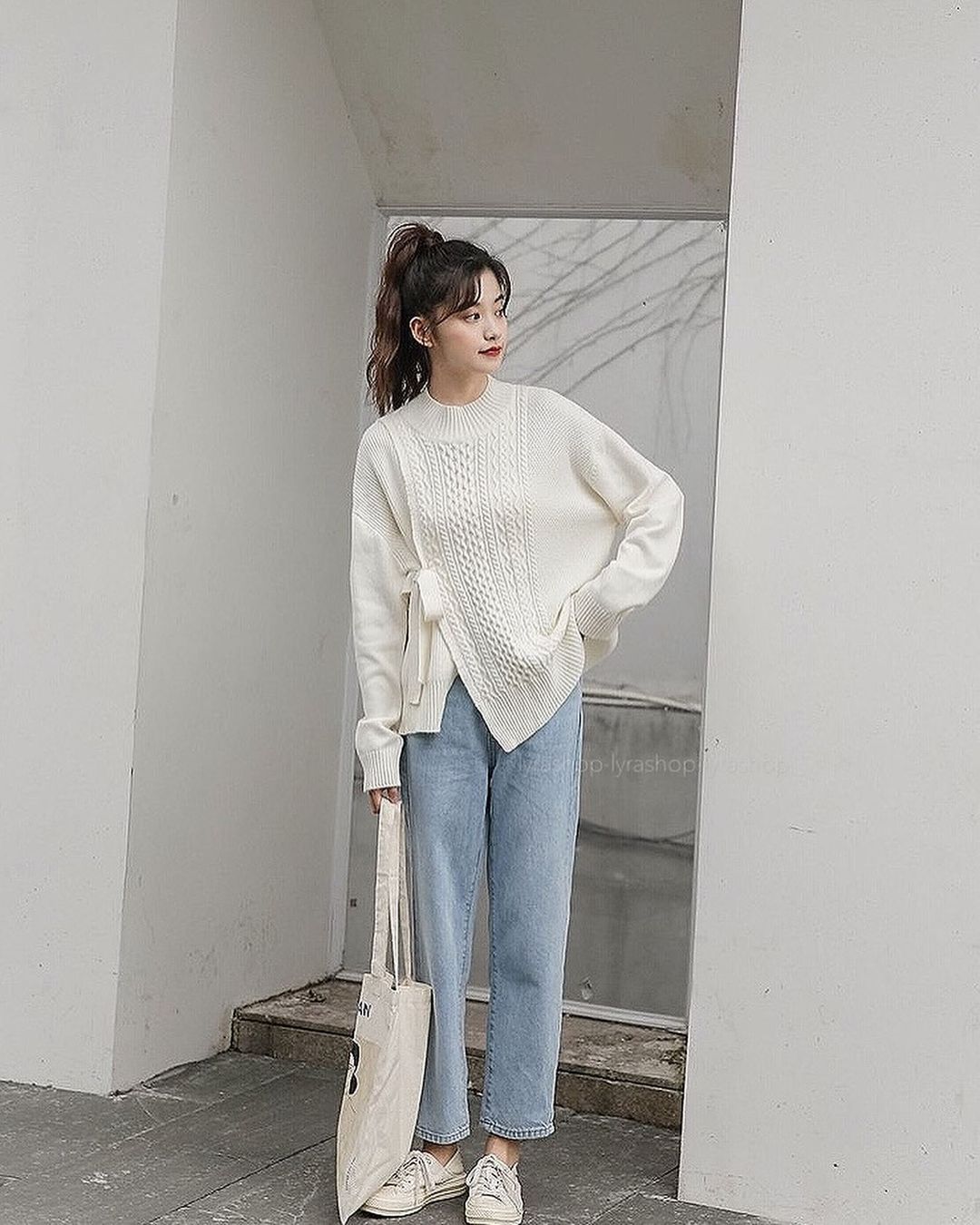 Loạt áo len vẫn đang giảm giá, sắm ngay một chiếc mặc mùa đông là chuẩn - Ảnh 7. Loạt áo len vẫn đang giảm giá, sắm ngay một chiếc mặc mùa đông là chuẩn - Ảnh 7.