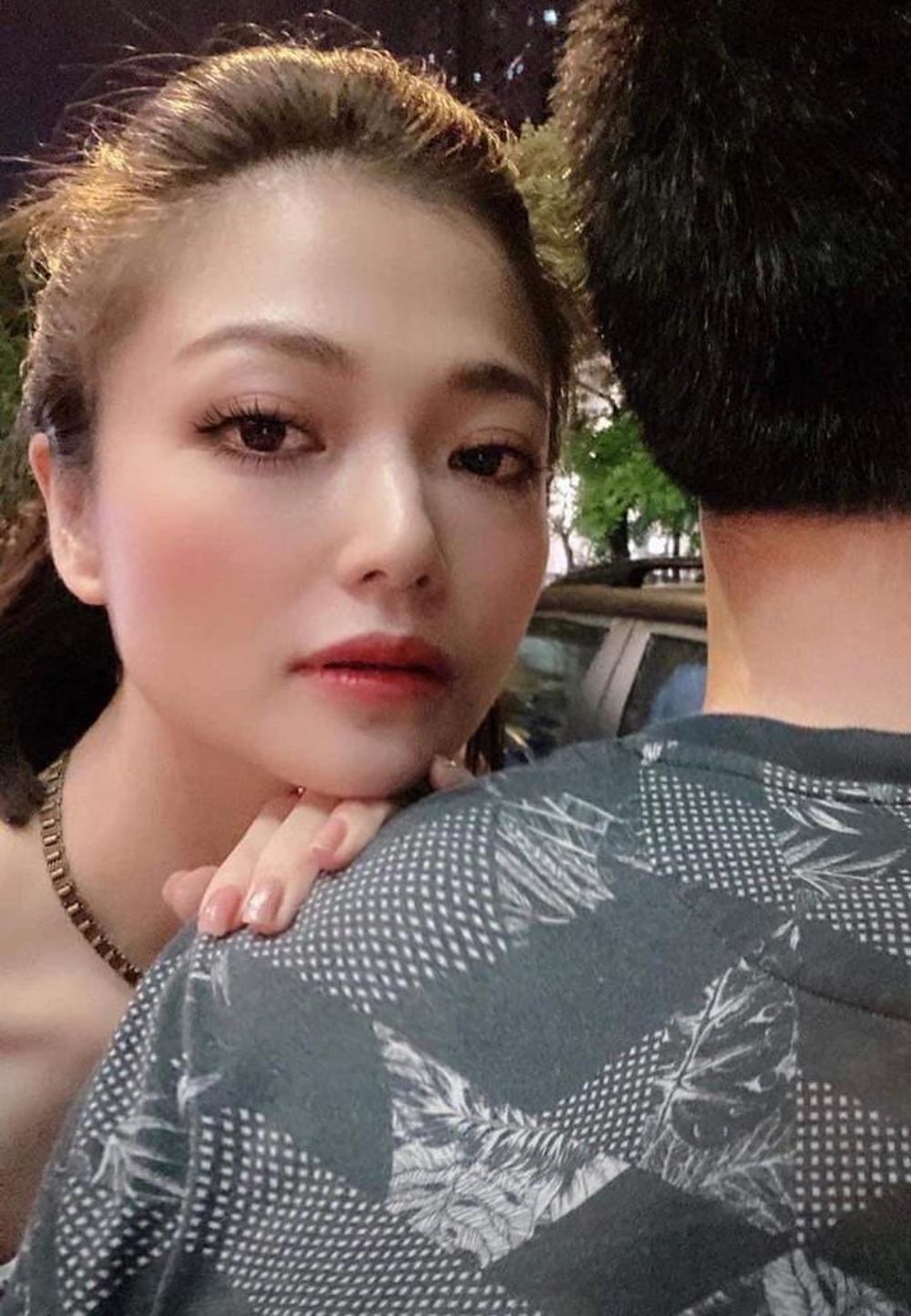 Bị ch&ecirc; dừ hơn Mạnh Trường ở Hồ Sơ C&aacute; Sấu, Kiều Anh đ&aacute;p thẳng: C&oacute; vấn đề g&igrave; đ&acirc;u, bạn trai t&ocirc;i c&ograve;n &iacute;t tuổi hơn nữa k&igrave;a! - Ảnh 3.