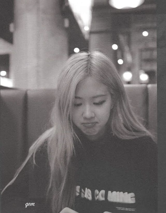 Không làm celeb, dàn idol này có thể đổi nghề nhiếp ảnh: Lisa có BST máy ảnh đắt giá, đôi em út BTS được cả dân chuyên nghiệp khen - Ảnh 6.