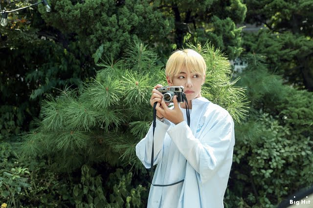 Không làm celeb, dàn idol này có thể đổi nghề nhiếp ảnh: Lisa có BST máy ảnh đắt giá, đôi em út BTS được cả dân chuyên nghiệp khen - Ảnh 11.
