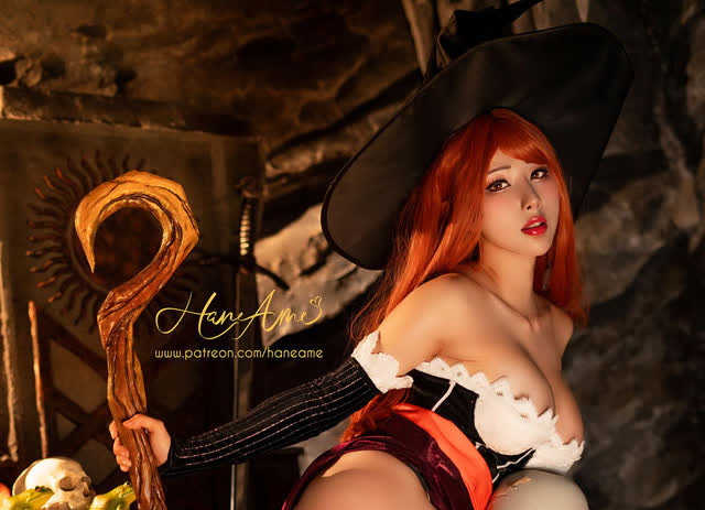 Nữ thần cosplay Hane Ame đốt mắt người xem khi hóa thân thành cô nàng phù thủy ngực khủng Sorceress - Ảnh 4.