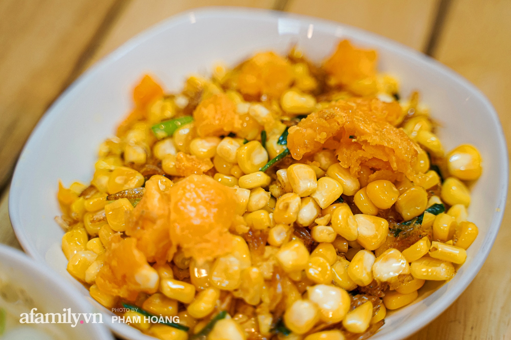 Nếu th&egrave;m ăn qu&agrave; chiều m&agrave; chưa nghĩ ra, chị em h&atilde;y bỏ t&uacute;i ngay những địa chỉ b&aacute;n s&uacute;p cua ngon ở H&agrave; Nội để ấm bụng ng&agrave;y đ&ocirc;ng r&eacute;t mướt - Ảnh 4.