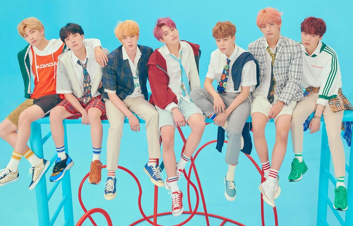 10 ca kh&uacute;c c&oacute; lời b&agrave;i h&aacute;t được t&igrave;m tr&ecirc;n Google nhiều nhất thế giới năm 2020: Bản hit của BTS g&oacute;p mặt, vị tr&iacute; số 1 qu&aacute; quen - Ảnh 5.