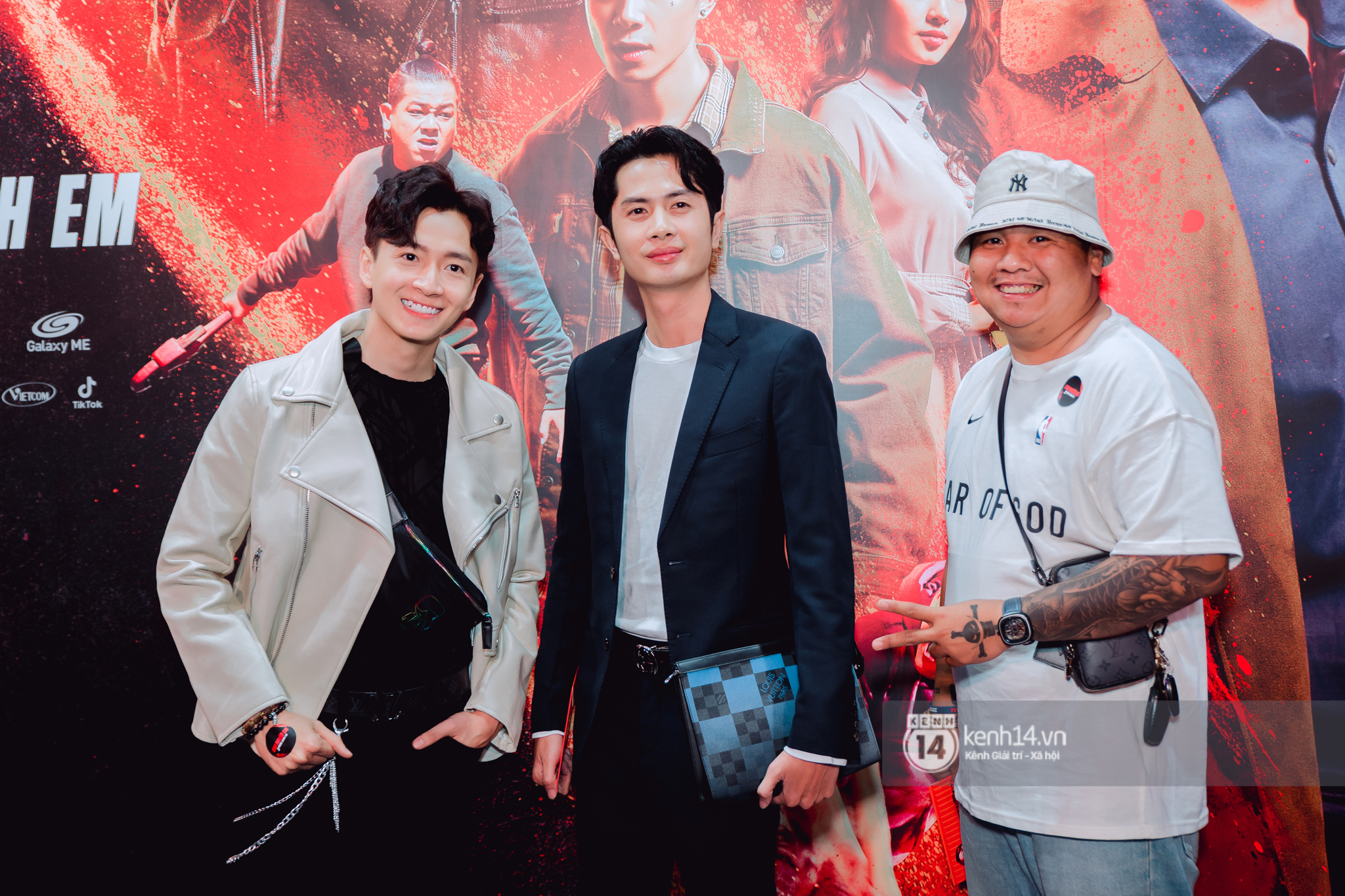 Jack brought the new MV form to the press conference Sister Thirteen, Nam Em - Truong Giang crashed on the red carpet - Photo 17.