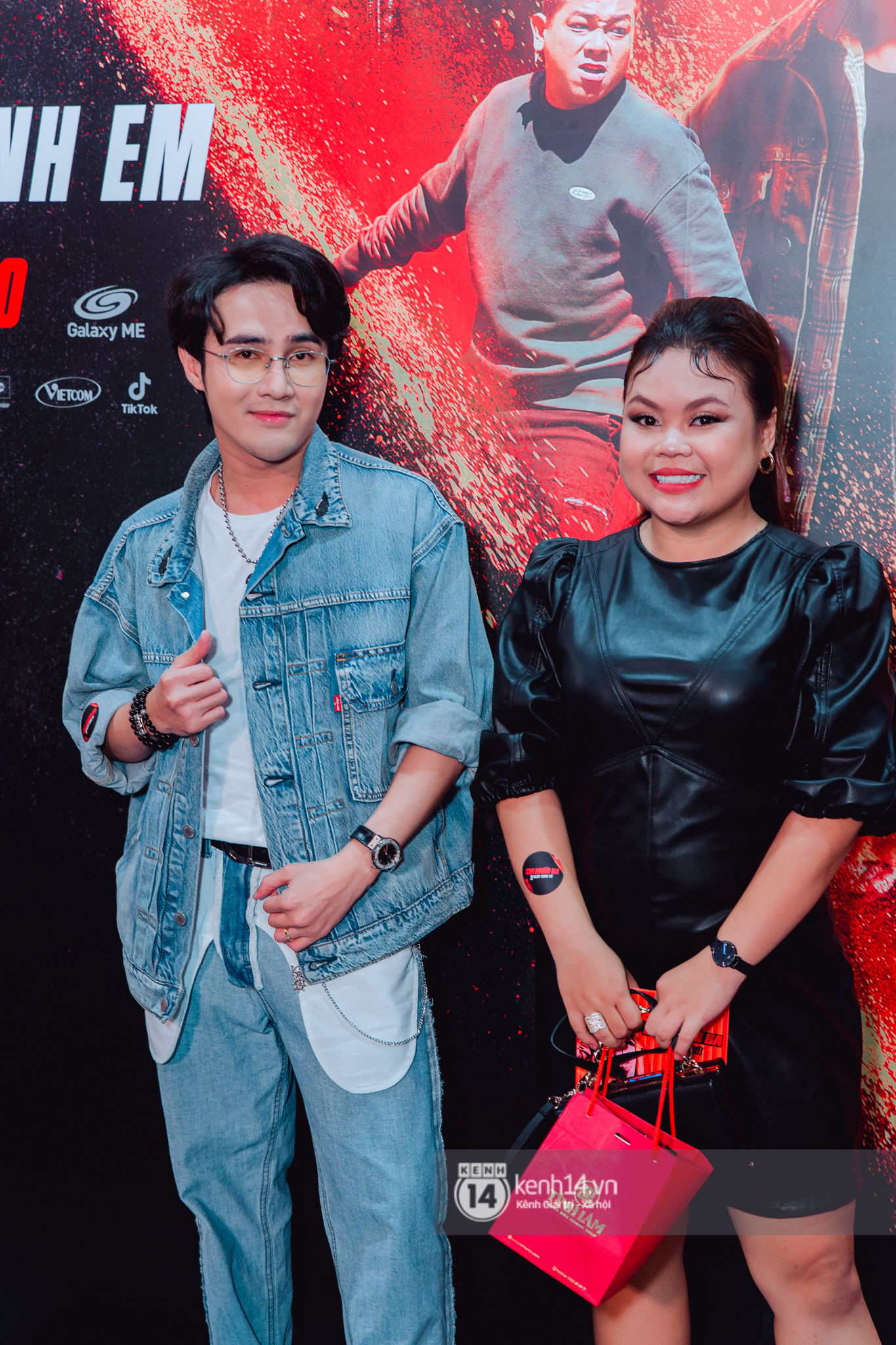 Jack brought the new MV form to the press conference Sister Thirteen, Nam Em - Truong Giang crashed on the red carpet - Photo 20.