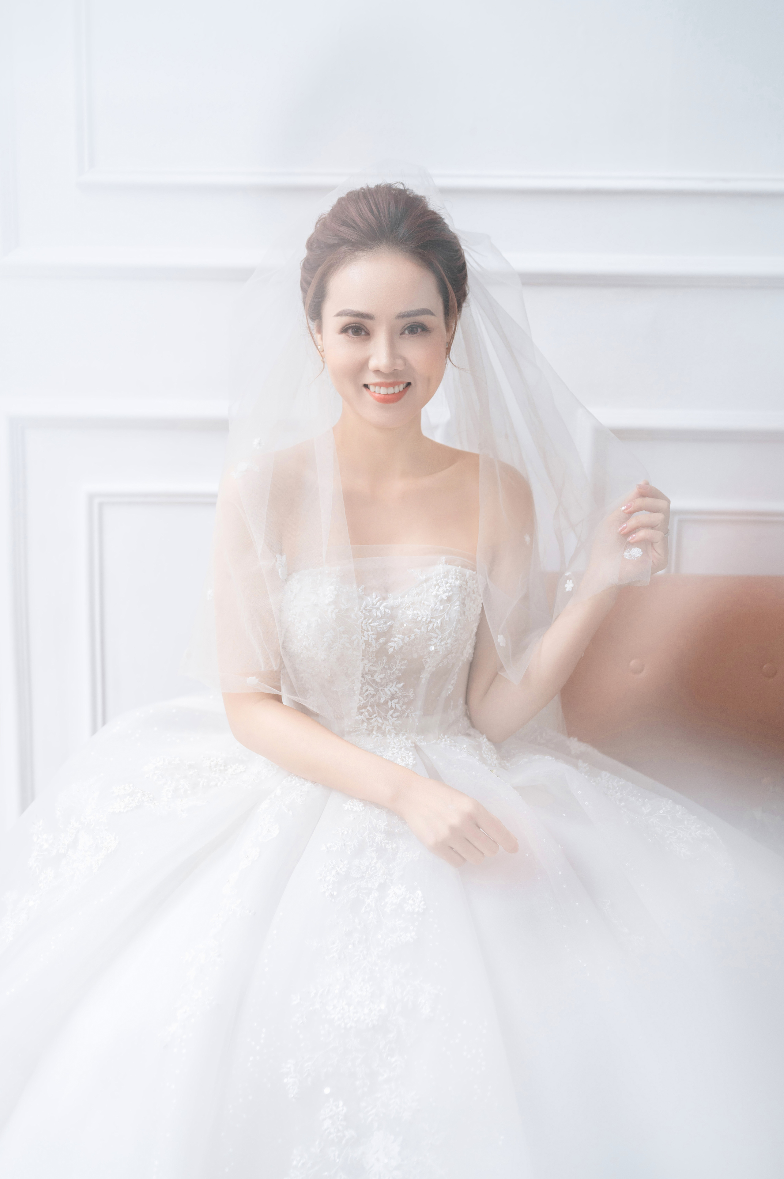 The whole series of wedding photos of NS Cong Ly and his 15-year-old bride - the bride is radiantly beautiful, 