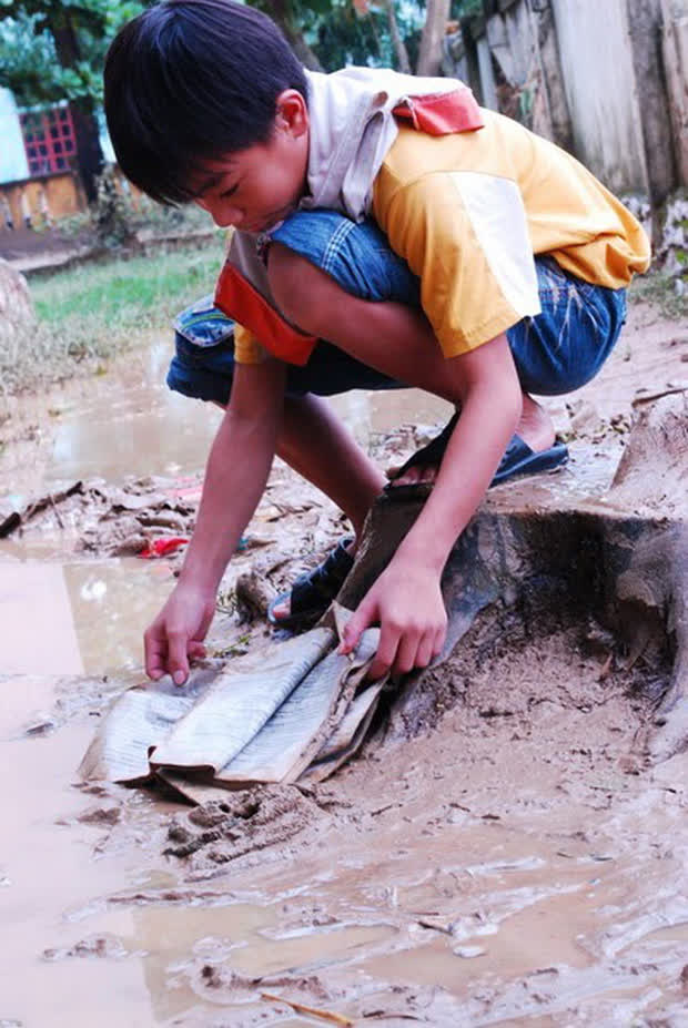 Nếu đã lỡ cơ hội ủng hộ đồng bào miền Trung mùa bão lũ, vẫn còn chiến dịch Góp sách ươm mơ cho tất cả cùng tham gia - Ảnh 2.