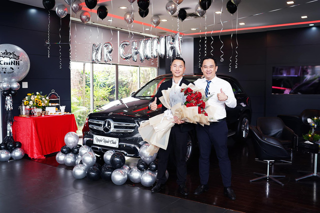 Gặp sales Mercedes được khách hàng cũ tặng xe gần 2 tỷ đồng: Nếu biết, tôi sẽ không nhận - Ảnh 3.