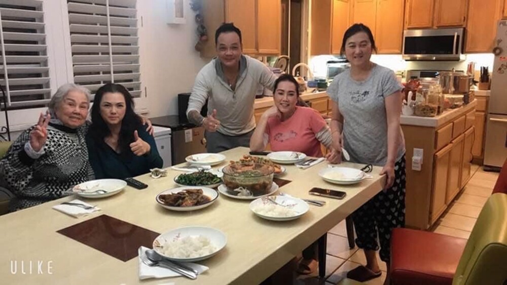 The singer Phuong Loan appeared after the funeral of NS Chi Tai, excited when she returned to cook her husband's favorite food during his life - Photo 2.