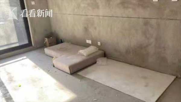 Mở cửa căn nhà mới mua, chủ nhà chết đứng khi phát hiện kẻ lạ mặt đang ngủ bên trong nhưng phẫn nộ hơn là hành vi của y - Ảnh 1. Mở cửa căn nhà mới mua, chủ nhà chết đứng khi phát hiện kẻ lạ mặt đang ngủ bên trong nhưng phẫn nộ hơn là hành vi của y - Ảnh 1.