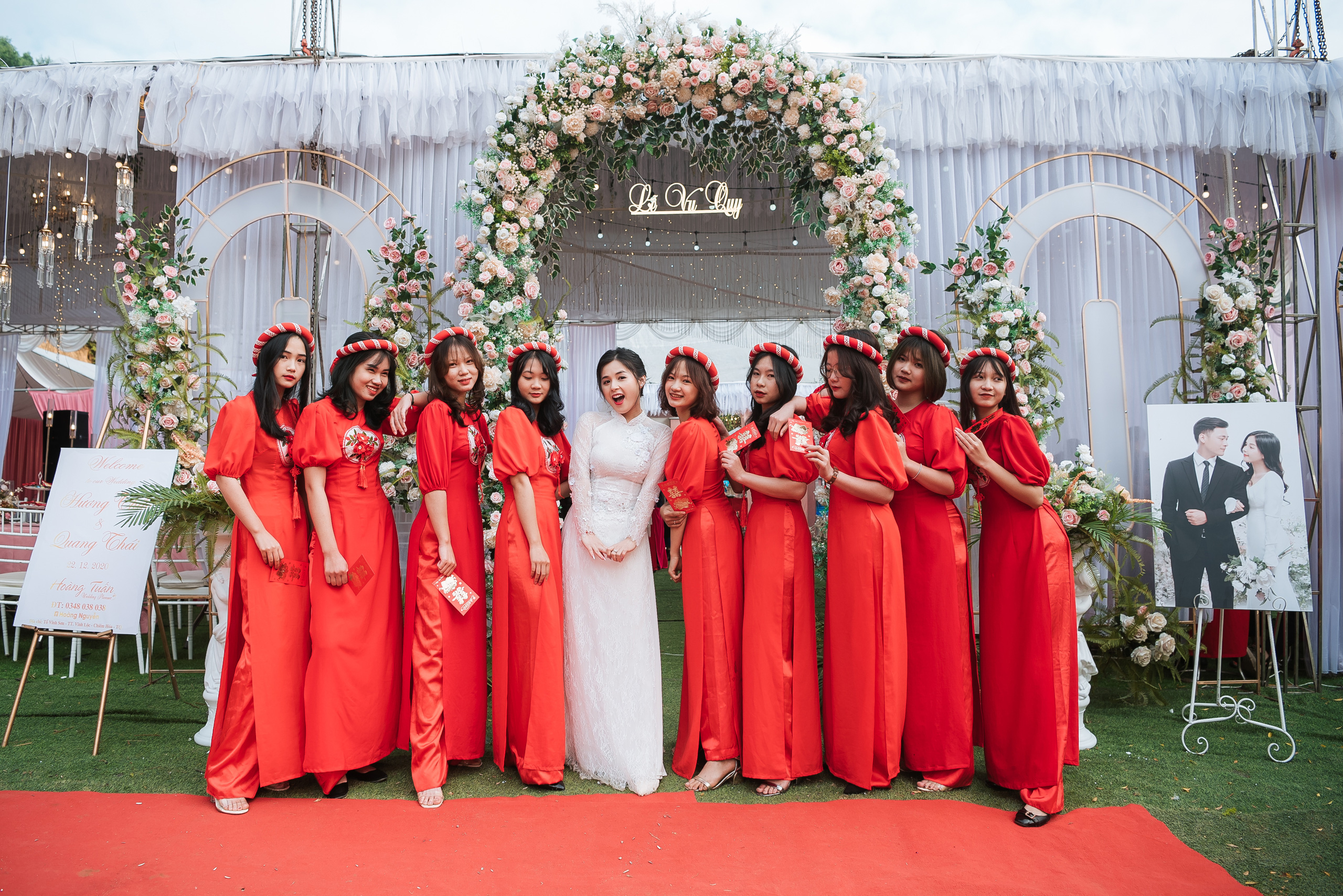 Thảo Nari khoe ảnh ngày cưới cực lung linh, vị hôn phu điển trai cũng lần đầu lộ diện! - Ảnh 5. Thảo Nari khoe ảnh ngày cưới cực lung linh, vị hôn phu điển trai cũng lần đầu lộ diện! - Ảnh 5.