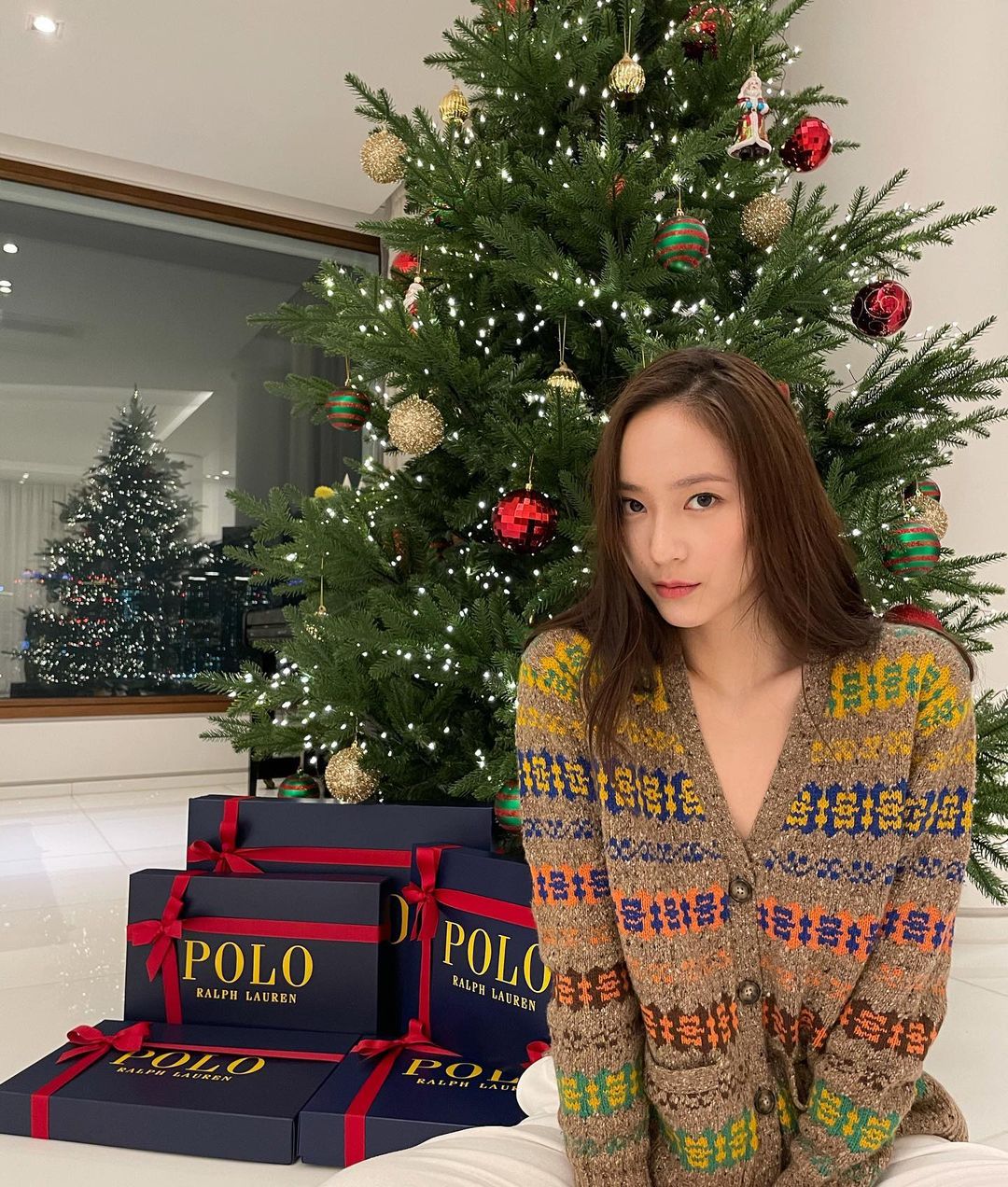 Thành viên bị hắt hủi của aespa “đụng áo” với Krystal: Khác biệt đàn chị - đàn em rõ rệt - Ảnh 4. Thành viên bị hắt hủi của aespa “đụng áo” với Krystal: Khác biệt đàn chị - đàn em rõ rệt - Ảnh 4.
