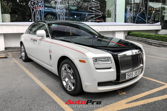 Con Gái Đầu Của Minh Nhựa Chơi Trội Dùng Hẳn RollsRoyce Ghost Để Trang  Trí Gian Hàng  XSX  YouTube