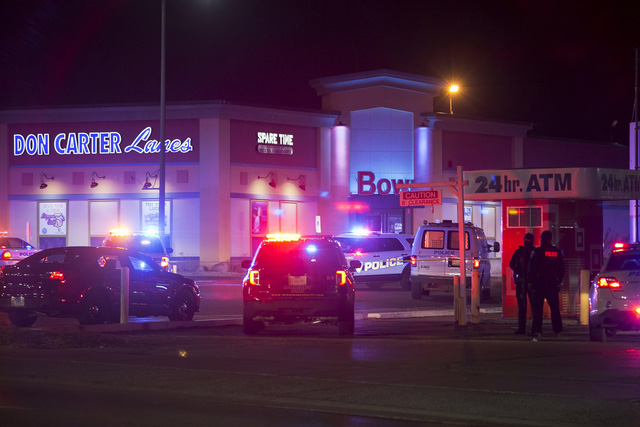 Xả súng tại địa điểm chơi bowling ở Mỹ, 3 người thiệt mạng - Ảnh 3.