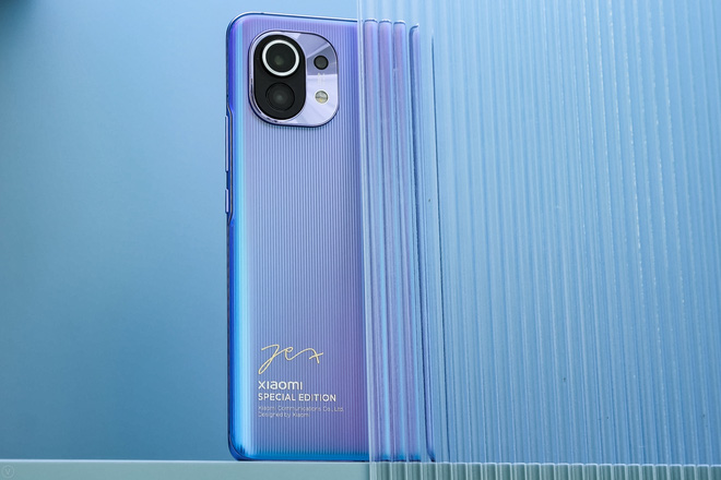 Cận cảnh Xiaomi Mi 11 vừa ra mắt: Thiết kế camera mới, có thêm bản mặt lưng da, màn hình và hiệu năng nâng cấp mạnh, giá từ 14,2 triệu đồng - Ảnh 14.