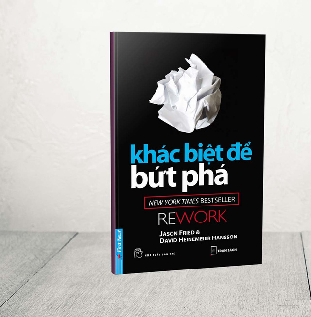 Bận bịu kiếm tiền đến đâu, Jeff Bezos vẫn dành thời gian để đọc sách: Đây là 10 tác phẩm tỷ phú Amazon tâm đắc khuyên bạn không nên bỏ qua - Ảnh 2.