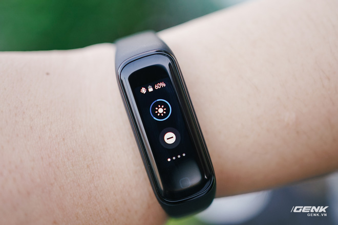 Chi tiết Galaxy Fit2: Smartband đáng mua trong phân khúc dưới 1 triệu đồng - Ảnh 8.