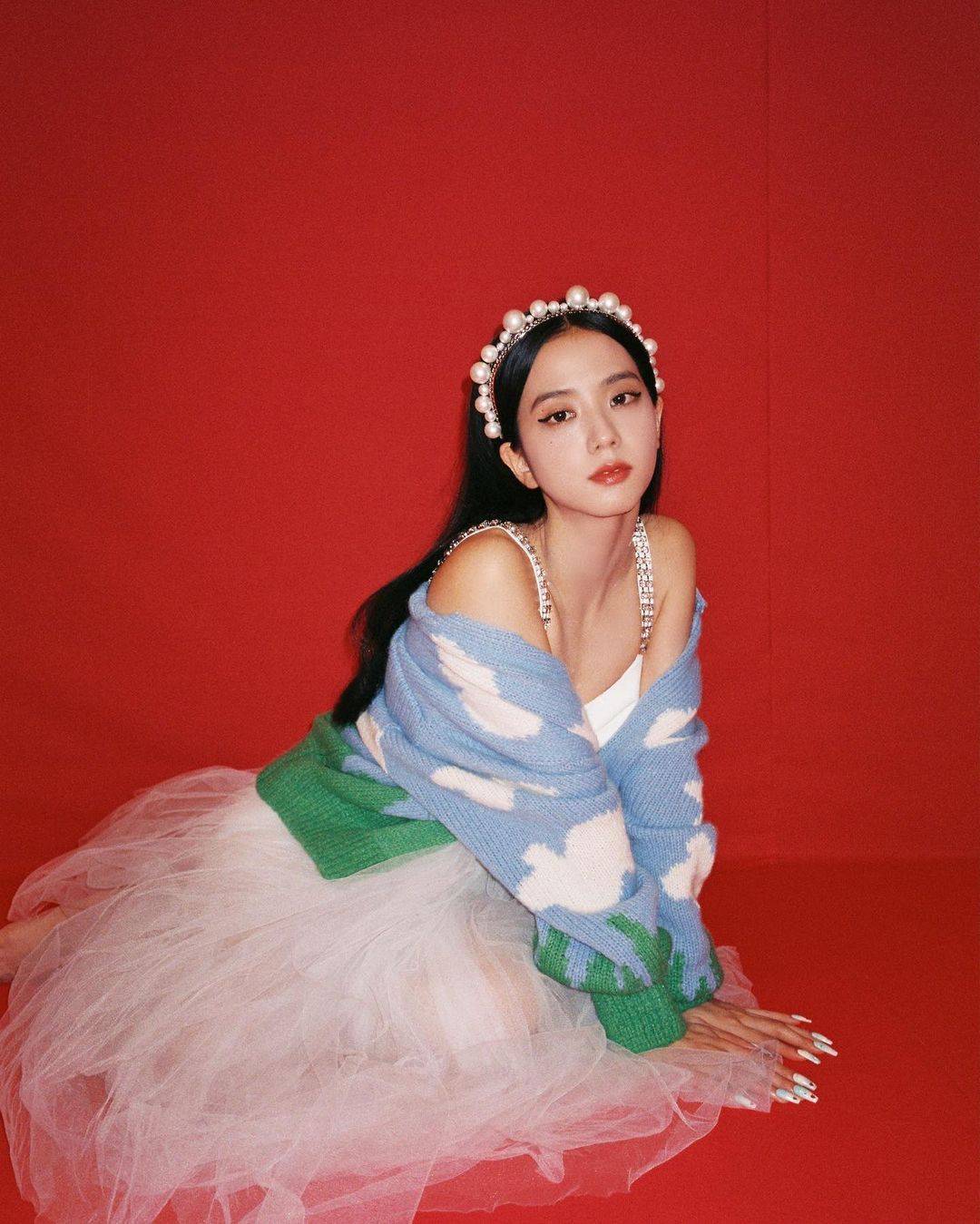 Kh&ocirc;ng c&ograve;n l&agrave; PTS, cuối c&ugrave;ng Jisoo (BLACKPINK) đ&atilde; hở bạo thật rồi: Khoe v&ograve;ng 1 quyến rũ chốt hạ năm 2020, chịu sao nổi? - Ảnh 3.