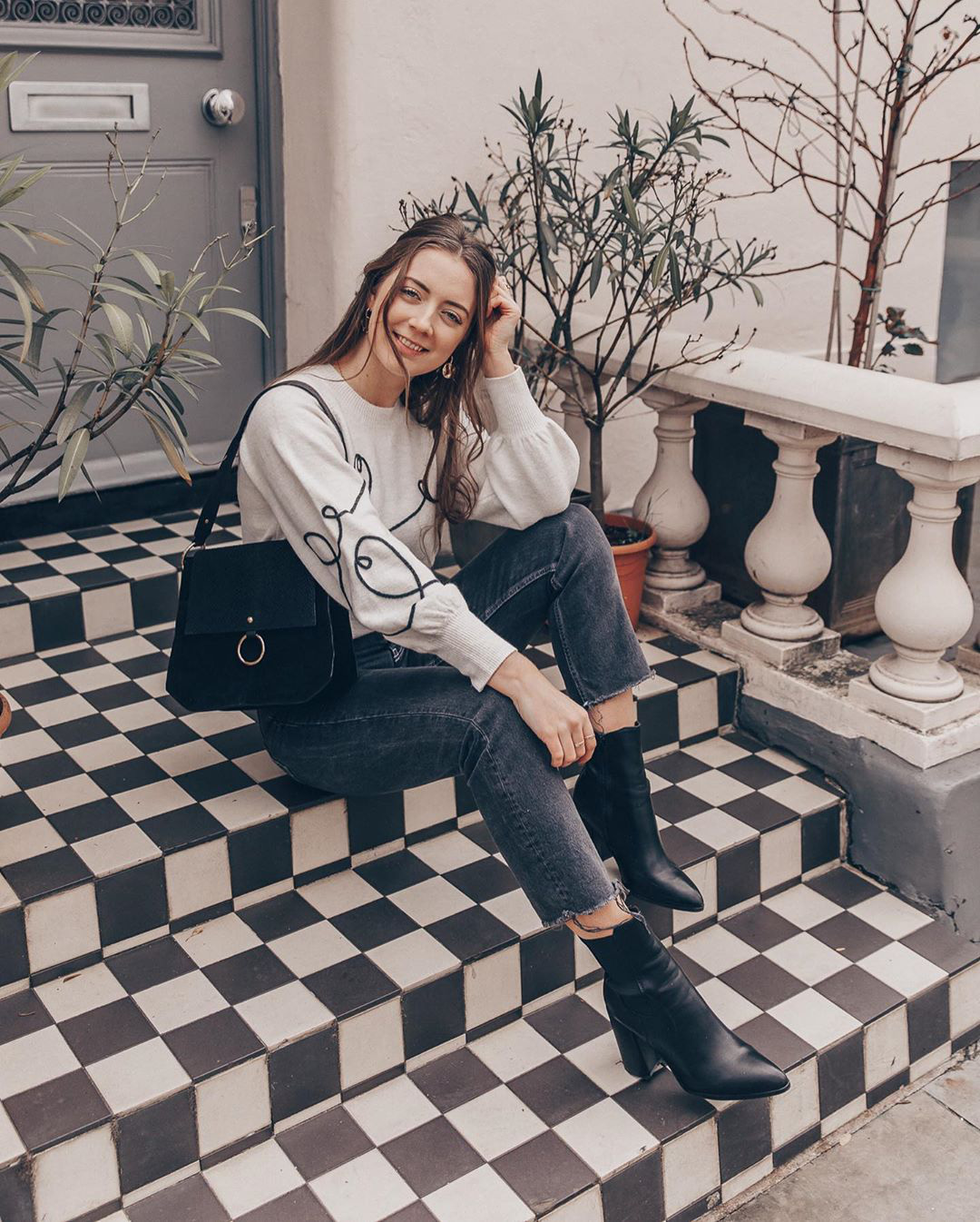 Chân ngắn, chân to hay vòng kiềng... tìm ngay công thức diện boots tốt khoe xấu che, tôn dáng nhất cho đôi chân của chị em - Ảnh 5. Chân ngắn, chân to hay vòng kiềng... tìm ngay công thức diện boots tốt khoe xấu che, tôn dáng nhất cho đôi chân của chị em - Ảnh 5.