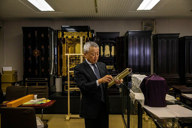 Bí quyết tồn tại qua hơn 1 thiên niên kỷ của tiệm bánh mochi nướng ở Nhật Bản: Suốt 1020 năm chỉ làm 1 sản phẩm duy nhất và cố gắng làm thật tốt! - Ảnh 3.