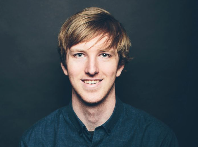 Tỷ ph&uacute; tự th&acirc;n trẻ nhất thế giới: Ngoại h&igrave;nh h&uacute;t hồn, từ nhỏ đ&atilde; l&agrave; thần đồng, bỏ học năm 17 tuổi để khởi nghiệp trước khi vươn đến th&agrave;nh c&ocirc;ng - Ảnh 1.