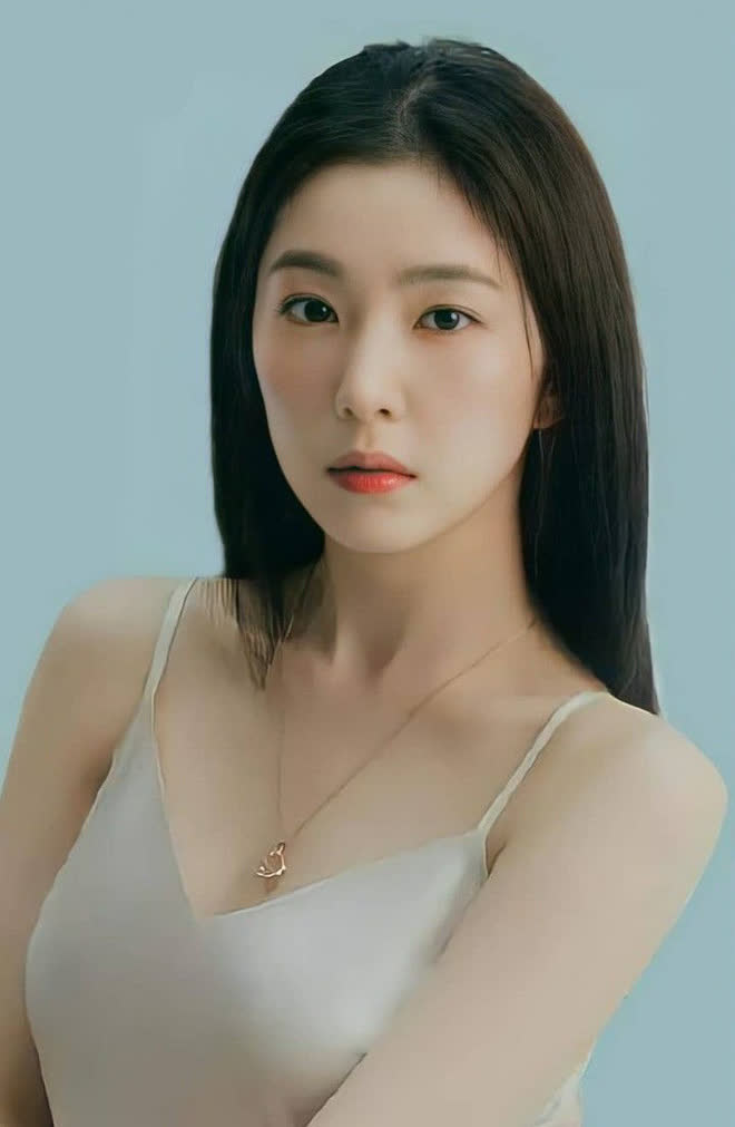 1 năm sau tai nạn kinh hoàng và phốt chấn động, Red Velvet lần đầu lộ diện đủ 5 người: Irene - Wendy nhận phản ứng đối lập hoàn toàn! - Ảnh 8.