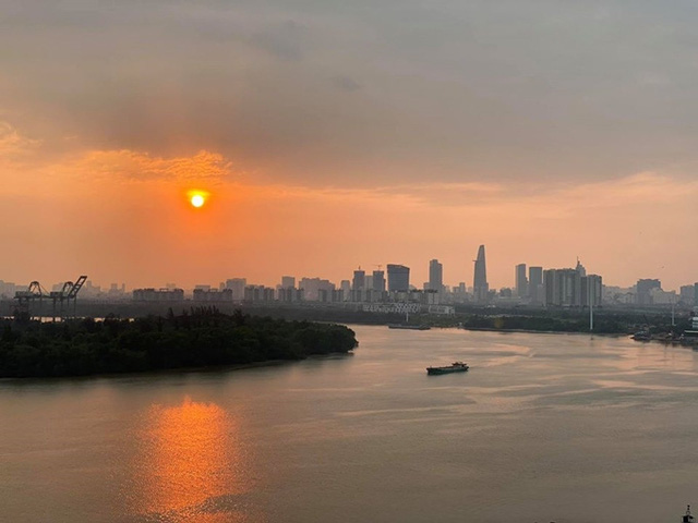 Căn hộ của L&ecirc; Hiếu với g&oacute;c view 2 mặt s&ocirc;ng đắt gi&aacute; nhất S&agrave;i G&ograve;n, MC Nguy&ecirc;n Khang đến thăm nh&agrave; v&agrave; thốt l&ecirc;n một c&acirc;u ngỡ ng&agrave;ng - Ảnh 11.