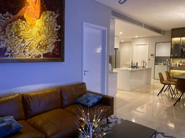 Căn hộ của L&ecirc; Hiếu với g&oacute;c view 2 mặt s&ocirc;ng đắt gi&aacute; nhất S&agrave;i G&ograve;n, MC Nguy&ecirc;n Khang đến thăm nh&agrave; v&agrave; thốt l&ecirc;n một c&acirc;u ngỡ ng&agrave;ng - Ảnh 6.