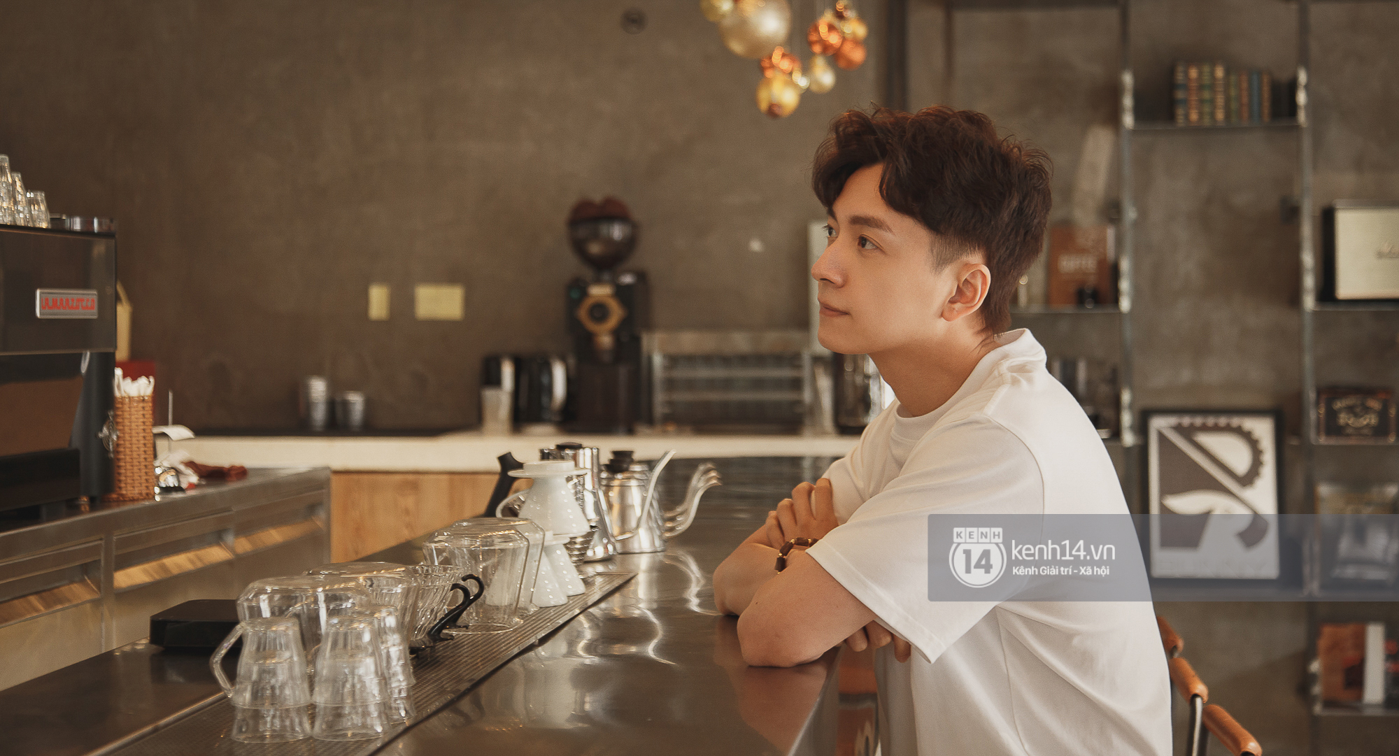 Ngô Kiến Huy thú nhận đã qua tuổi trên tình bạn dưới tình yêu, buồn vì nam chính Em Là Của Em khó có kết đẹp ngoài đời - Ảnh 9. Ngô Kiến Huy thú nhận đã qua tuổi trên tình bạn dưới tình yêu, buồn vì nam chính Em Là Của Em khó có kết đẹp ngoài đời - Ảnh 9.