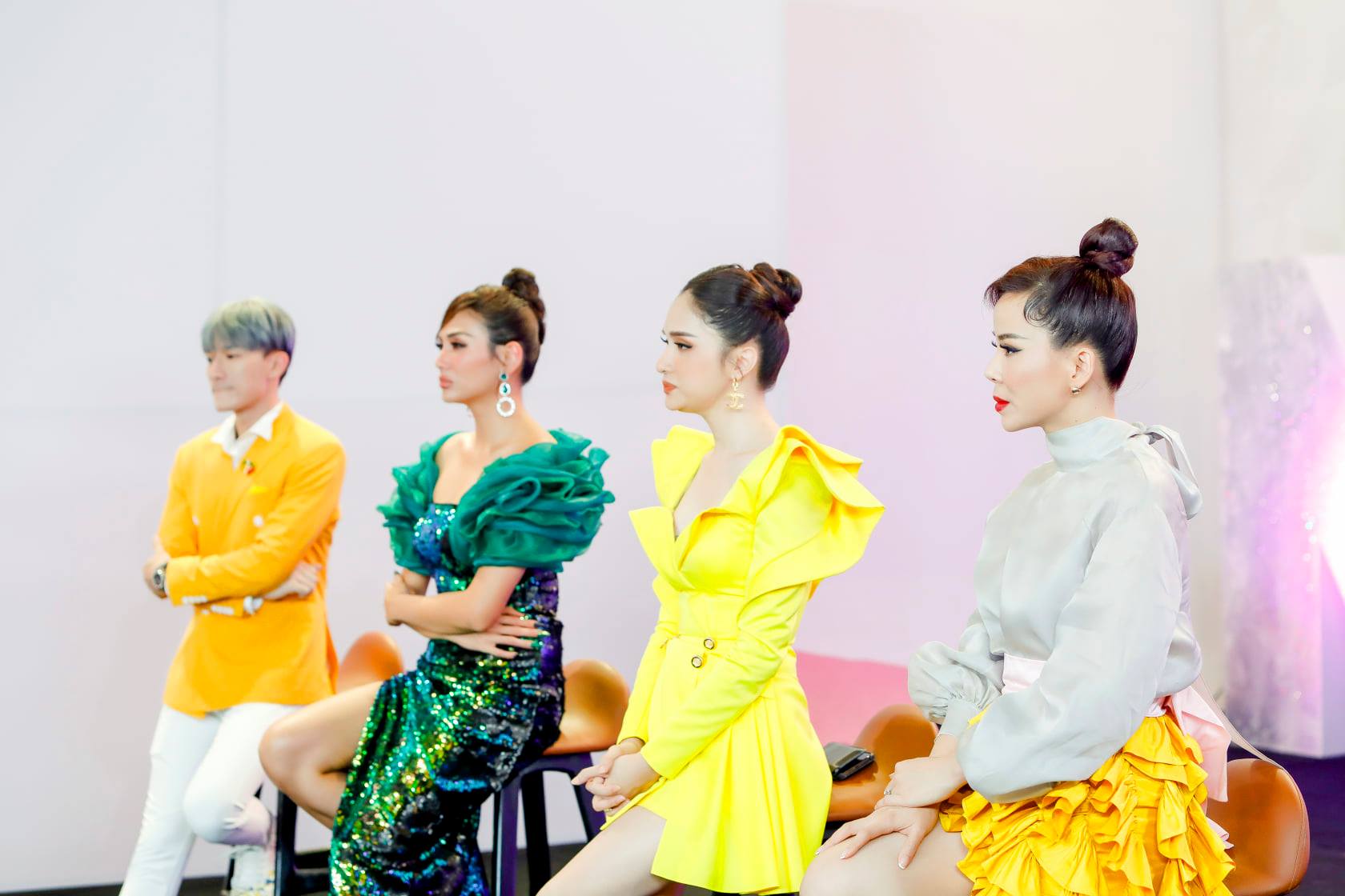 Show của Hương Giang tuyên bố có hành động mạnh tay, thắt chặt những bình luận sai lệch, vô căn cứ - Ảnh 2. Show của Hương Giang tuyên bố có hành động mạnh tay, thắt chặt những bình luận sai lệch, vô căn cứ - Ảnh 2.