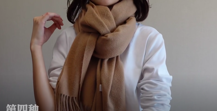 5 kiểu qu&agrave;ng khăn chuẩn style H&agrave;n Quốc: Kh&ocirc;ng chỉ ấm &aacute;p, sang chảnh m&agrave; c&ograve;n hack chiều cao t&agrave;i t&igrave;nh - Ảnh 14.