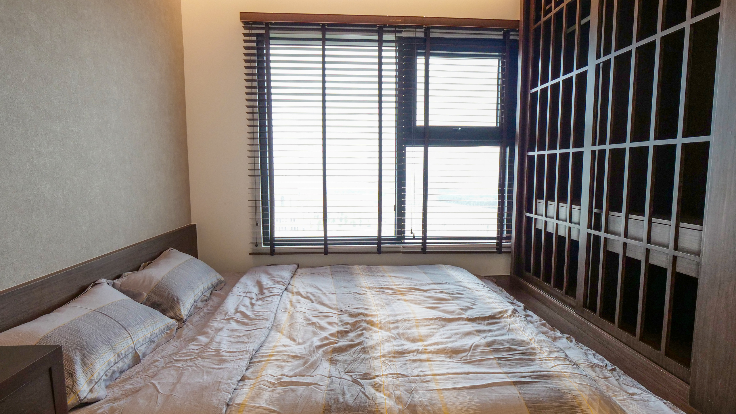 Căn hộ Vinhomes với phong cách Nhật Bản tinh tế và tiện nghi, ăn tiền nhất là view đắt giá bao trọn VinUni - Ảnh 8. Căn hộ Vinhomes với phong cách Nhật Bản tinh tế và tiện nghi, ăn tiền nhất là view đắt giá bao trọn VinUni - Ảnh 8.