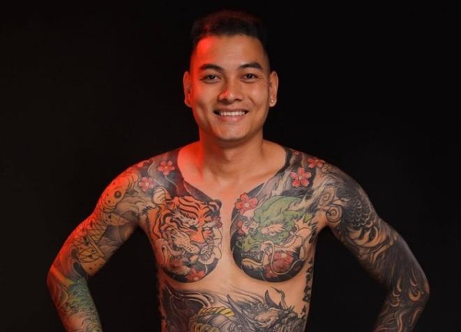 Truy nã Hồ Văn Khoa nổ súng vào xe ô tô của thánh chửi Dương Minh Tuyền - Ảnh 1. Truy nã Hồ Văn Khoa nổ súng vào xe ô tô của thánh chửi Dương Minh Tuyền - Ảnh 1.