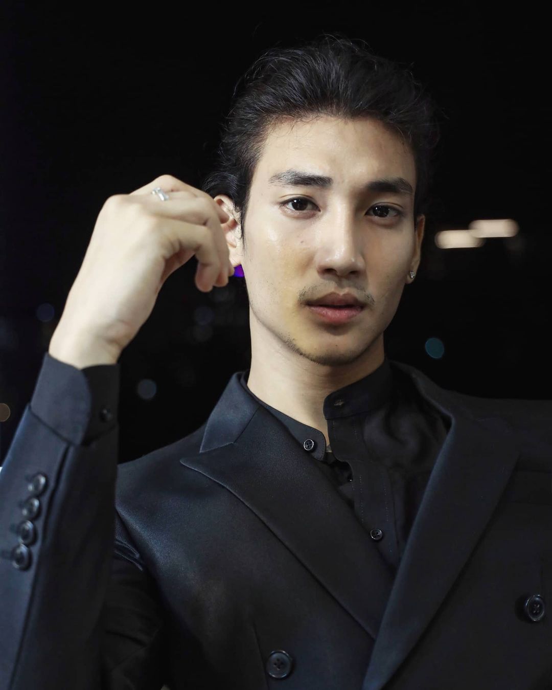 Profile cực xịn của ch&agrave;ng mẫu thầy tu người Myanmar: Con trai nh&agrave; t&agrave;i phiệt, sở hữu body gợi cảm, từng c&ocirc;ng khai thả th&iacute;nh mỹ nh&acirc;n Chiếc L&aacute; Bay Baifern Pimchanok - Ảnh 8.