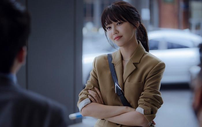 Run On của thánh đơ Shin Se Kyung: Viên ngọc thô không đáng bị quên lãng, nhân vật nào cũng điên mà dễ thương đến lạ - Ảnh 14. Run On của thánh đơ Shin Se Kyung: Viên ngọc thô không đáng bị quên lãng, nhân vật nào cũng điên mà dễ thương đến lạ - Ảnh 14.