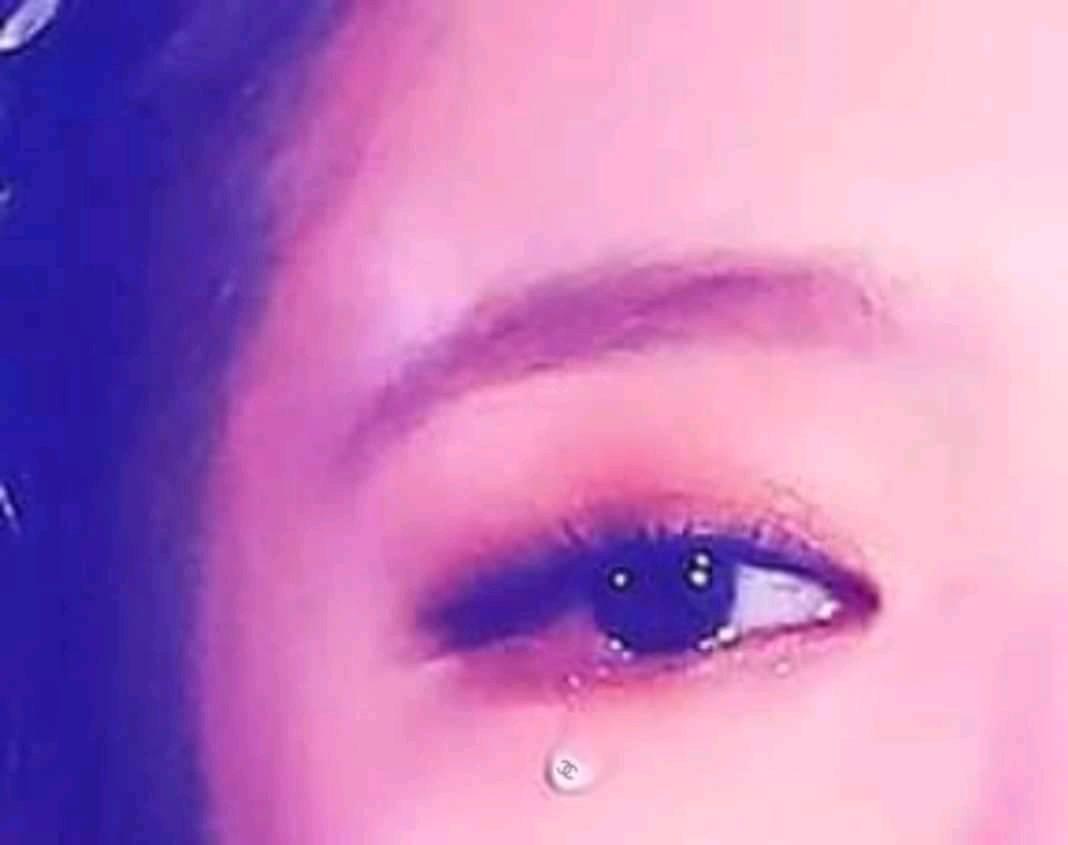 People were shocked by the image of Jennie (BLACKPINK) crying Chanel diamond tears on stage, but what is the truth?  - Photo 4.