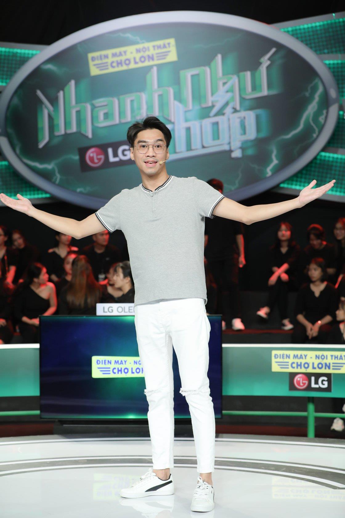 Lươn streamer gọi tên PewPew: Ngày ấy nói không với Đấu Trường Chân Lý, hôm nay try hard leo rank! - Ảnh 1. Lươn streamer gọi tên PewPew: Ngày ấy nói không với Đấu Trường Chân Lý, hôm nay try hard leo rank! - Ảnh 1.