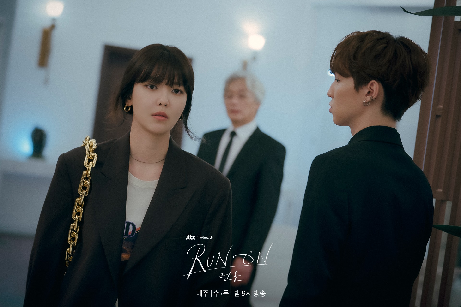 Run On của thánh đơ Shin Se Kyung: Viên ngọc thô không đáng bị quên lãng, nhân vật nào cũng điên mà dễ thương đến lạ - Ảnh 6. Run On của thánh đơ Shin Se Kyung: Viên ngọc thô không đáng bị quên lãng, nhân vật nào cũng điên mà dễ thương đến lạ - Ảnh 6.