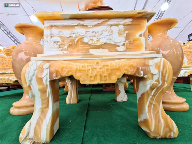 Choáng ngợp bộ bàn ghế ngọc Hoàng Long bán rẻ, giá gần tỷ đồng ở Hà Nội - Ảnh 9.