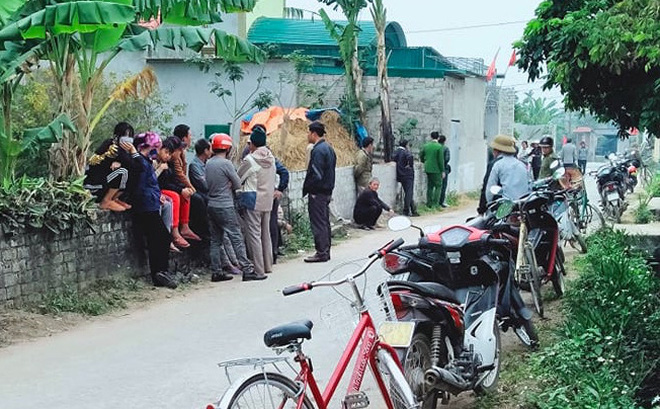 Vụ chồng và con chết cháy: Vợ nguy kịch với 3 vết lõm trên đầu, nghi bị dùng búa đánh - Ảnh 1.