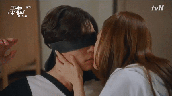 7 phim Hàn vừa ngọt sâu răng vừa hài té ghế, Tết muốn né drama thì cày ngay chứ ngần ngại gì! - Ảnh 11. 7 phim Hàn vừa ngọt sâu răng vừa hài té ghế, Tết muốn né drama thì cày ngay chứ ngần ngại gì! - Ảnh 11.