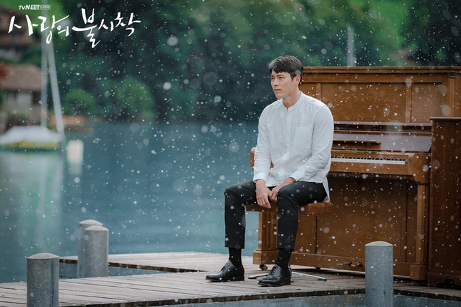 Hyun Bin từng d&iacute;nh tin đồn t&aacute;i hợp t&igrave;nh cũ k&eacute;m 8 tuổi trong thời gian y&ecirc;u Son Ye Jin - Ảnh 4.
