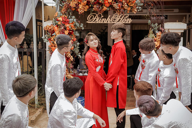 Nhìn lại làng streamer Việt năm 2020: Rình rang đám cưới khủng của Xemesis, Chim Sẻ Đi Nắng cũng bị trói chân, riêng Thảo Nari khiến nhiều fan nam tiếc nuối - Ảnh 11.