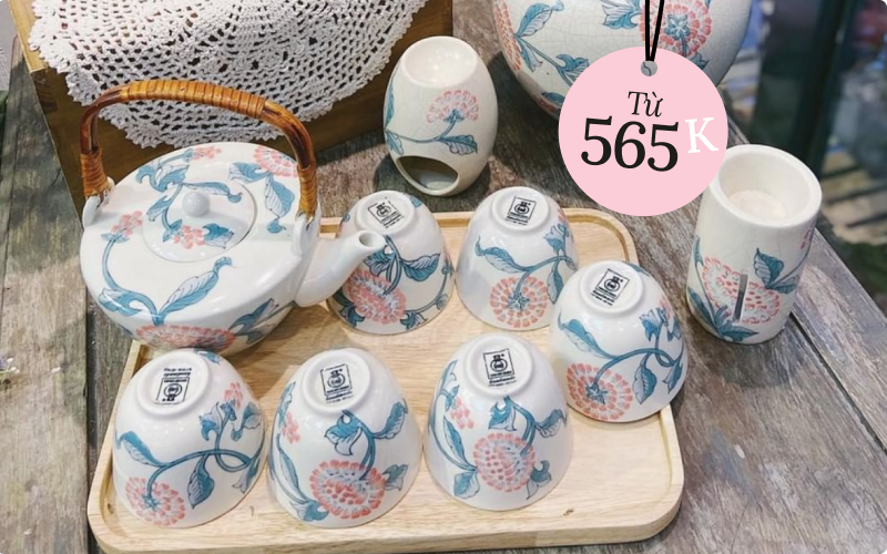5 bộ ấm chén "thơ thơ" nhìn là thấy Tết, mua về tiếp khách hay mang biếu cũng được khen