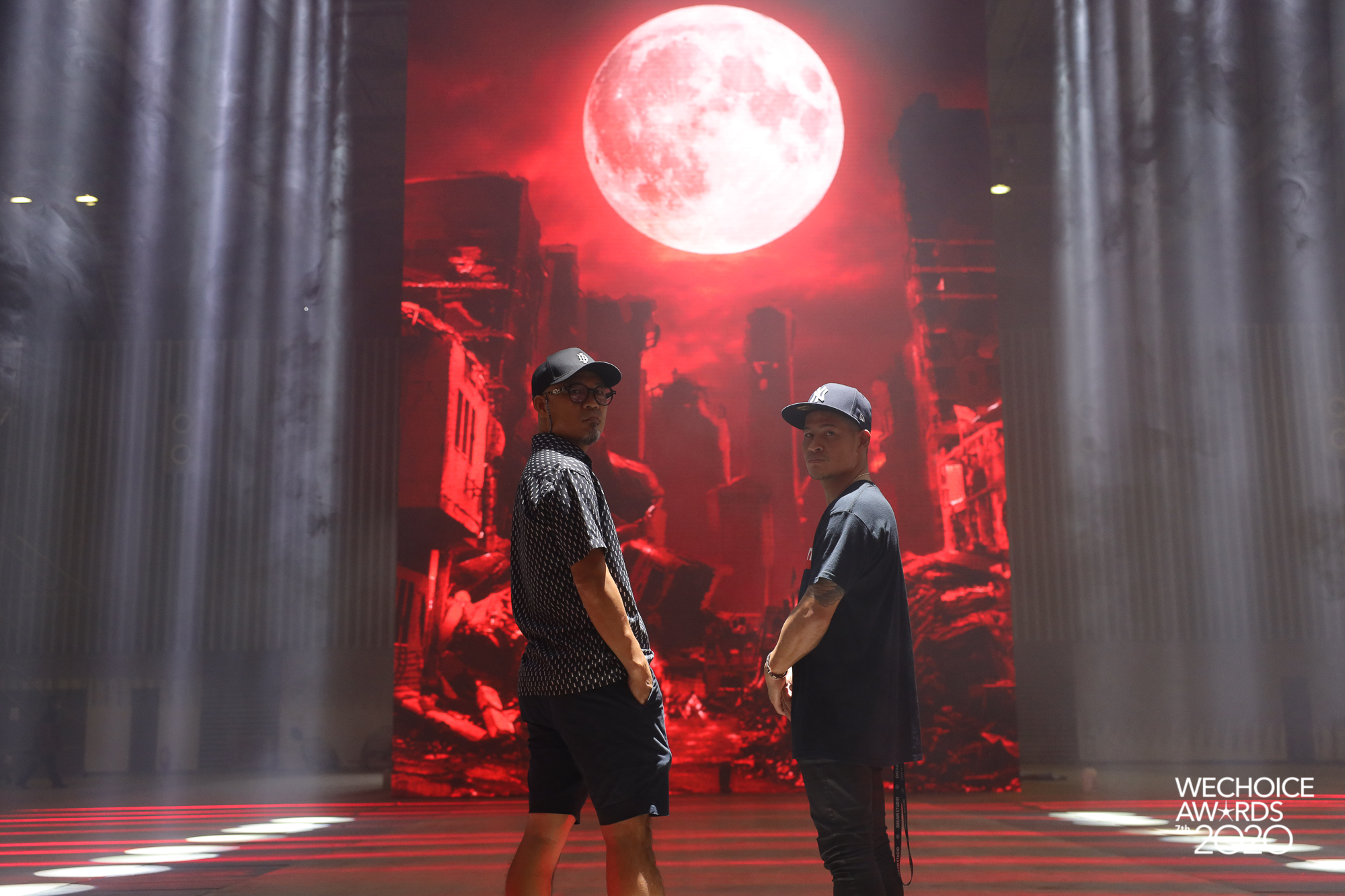 Hé lộ sân khấu Gala WeChoice Awards 2020: Đề cao sự tối giản, ẩn sau đó là ý tưởng sáng tạo và rất nhiều ý nghĩa - Ảnh 7. Hé lộ sân khấu Gala WeChoice Awards 2020: Đề cao sự tối giản, ẩn sau đó là ý tưởng sáng tạo và rất nhiều ý nghĩa - Ảnh 7.